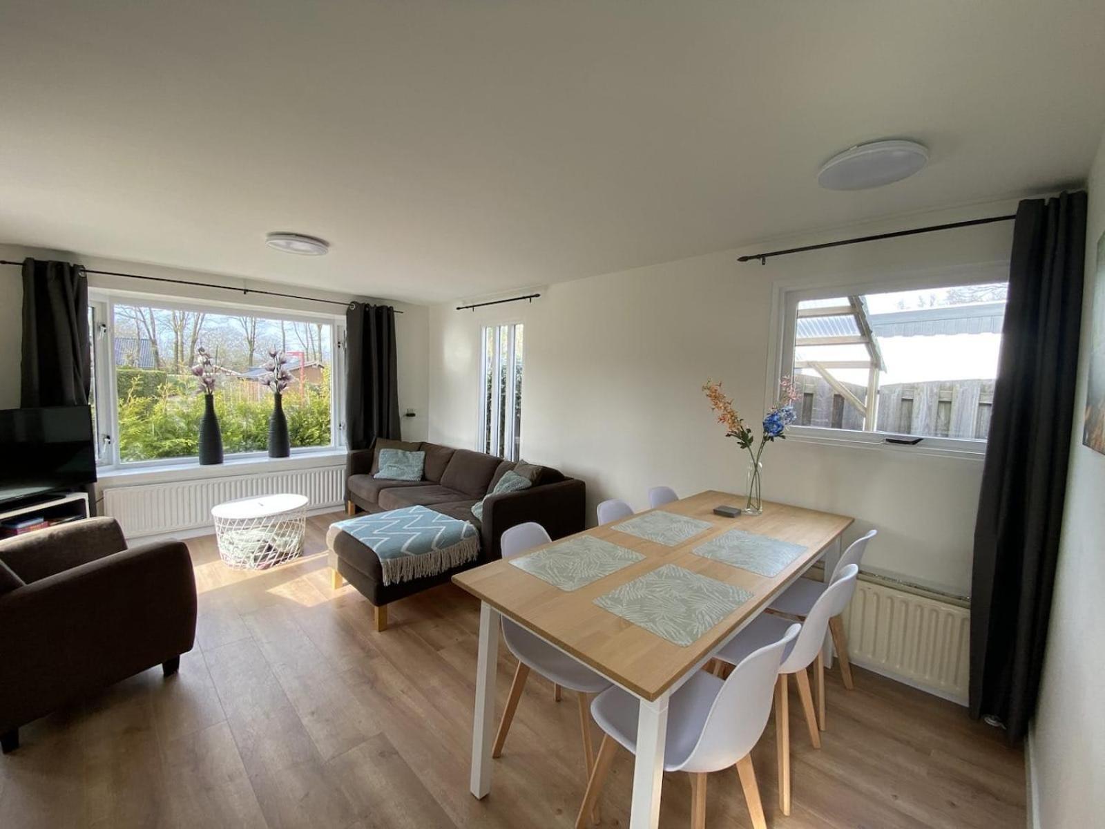 Veluwe Vakanties Chalets With Private Barrel Sauna - With Pool Bar And Restaurant Facilities In The Veluwe National Park Пюттен Экстерьер фото