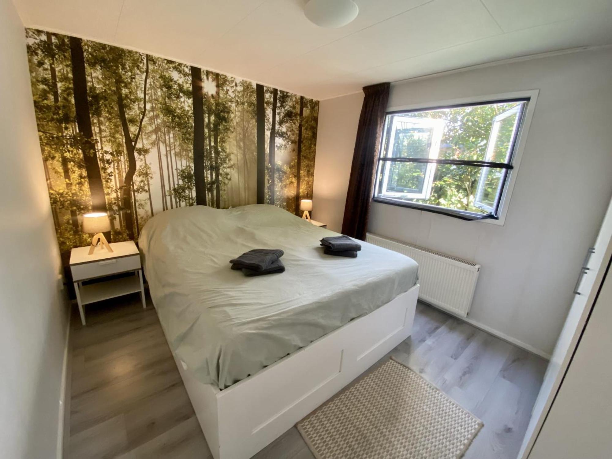 Veluwe Vakanties Chalets With Private Barrel Sauna - With Pool Bar And Restaurant Facilities In The Veluwe National Park Пюттен Экстерьер фото