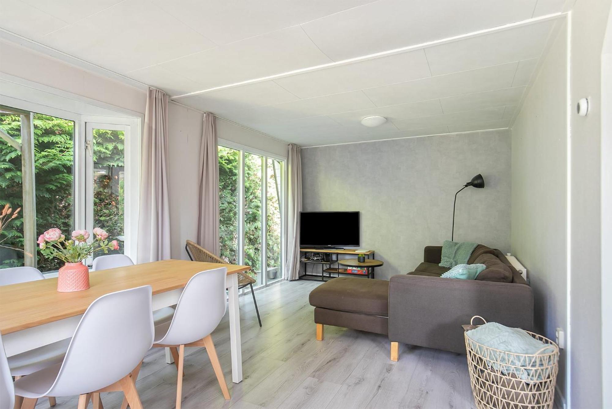 Veluwe Vakanties Chalets With Private Barrel Sauna - With Pool Bar And Restaurant Facilities In The Veluwe National Park Пюттен Экстерьер фото